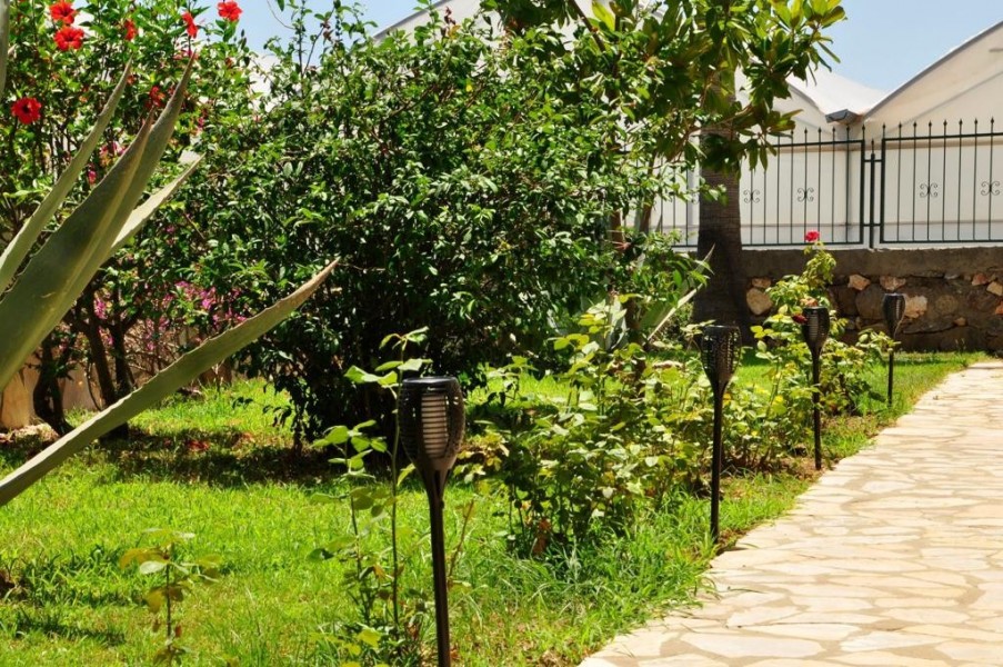 Alanya Konaklıda  Havuz ve Doğa   Manzaralı Satılık Villa