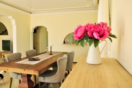 Alanya Konaklıda  Havuz ve Doğa   Manzaralı Satılık Villa